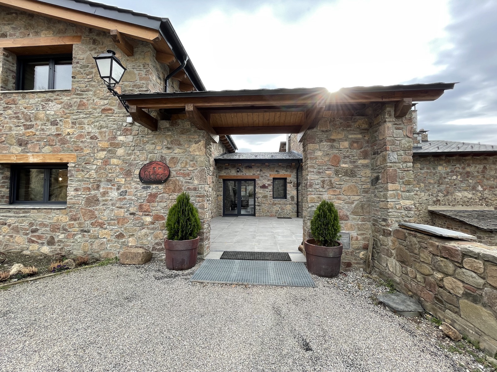 Exterior - Entrada recepción